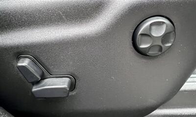 2015 Jeep Grand Cherokee Limited   - Photo 21 - Portland, OR 97218