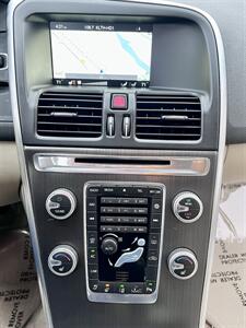 2016 Volvo XC60 T6 Platinum   - Photo 15 - Portland, OR 97218