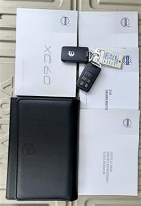 2016 Volvo XC60 T6 Platinum   - Photo 27 - Portland, OR 97218