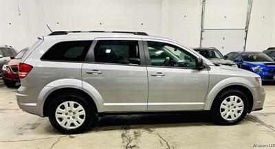 2018 Dodge Journey SE - Photo 2 - Portland, OR 97218