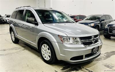 2018 Dodge Journey SE   - Photo 1 - Portland, OR 97218