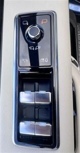 2019 Land Rover Range Rover HSE   - Photo 12 - Portland, OR 97218