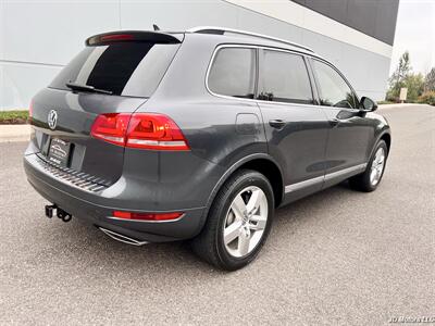 2012 Volkswagen Touareg TDI Sport - Photo 3 - Portland, OR 97218
