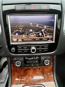 2012 Volkswagen Touareg TDI Sport - Photo 18 - Portland, OR 97218