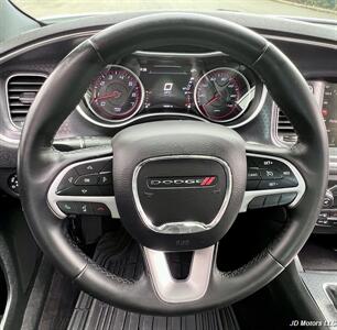 2015 Dodge Charger SXT - Photo 15 - Portland, OR 97218