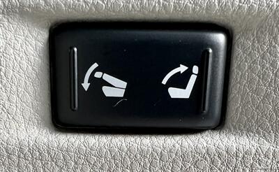 2014 Nissan Quest 3.5 S - Photo 23 - Portland, OR 97218