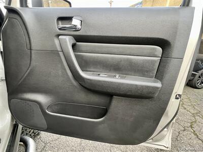 2006 Hummer H3 4dr SUV   - Photo 20 - Portland, OR 97218