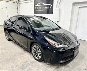 2020 Toyota Prius L Eco   - Photo 1 - Portland, OR 97206