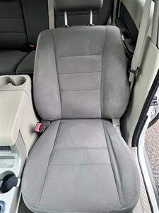 2009 Ford Escape XLT - Photo 18 - Portland, OR 97218