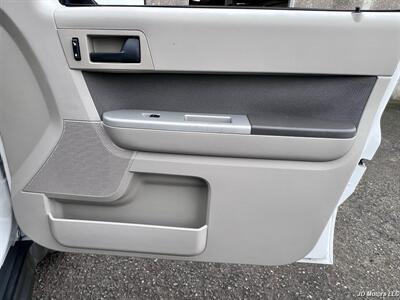 2009 Ford Escape XLT - Photo 19 - Portland, OR 97218