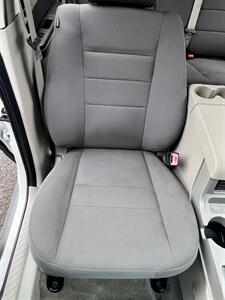 2009 Ford Escape XLT - Photo 17 - Portland, OR 97218