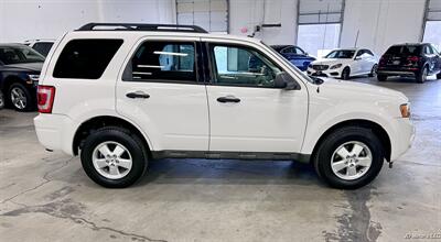 2009 Ford Escape XLT - Photo 2 - Portland, OR 97218