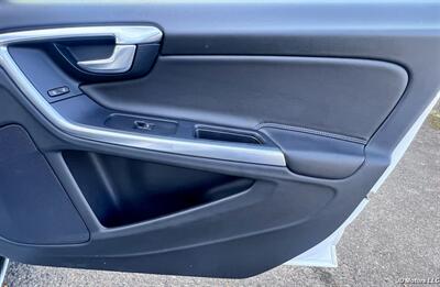 2013 Volvo S60 T5   - Photo 22 - Portland, OR 97218