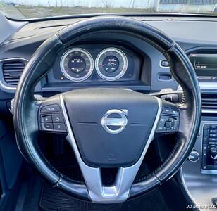 2013 Volvo S60 T5   - Photo 13 - Portland, OR 97218