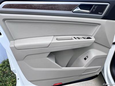 2018 Volkswagen Atlas V6 SEL Premium 4Motion - Photo 11 - Portland, OR 97218