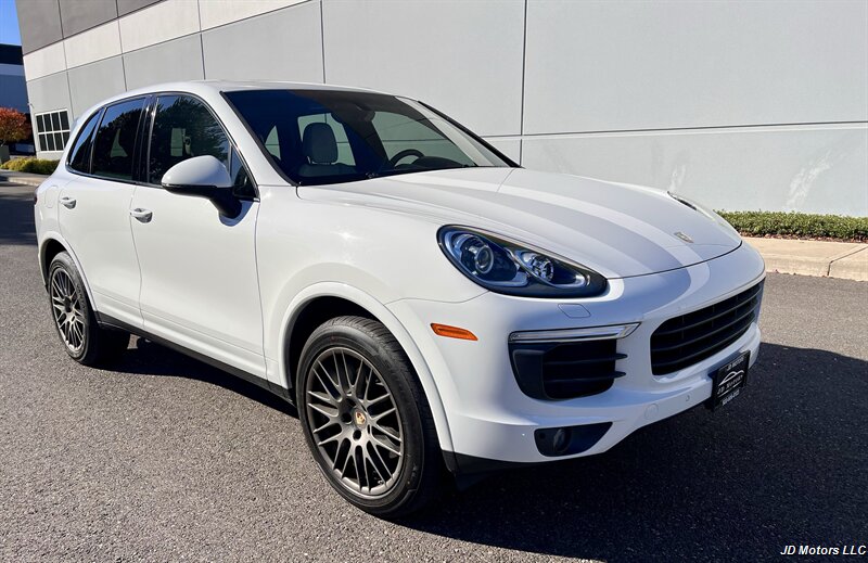 2017 Porsche Cayenne   - Photo 1 - Portland, OR 97218