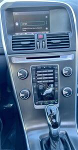 2014 Volvo XC60 T6   - Photo 13 - Portland, OR 97218