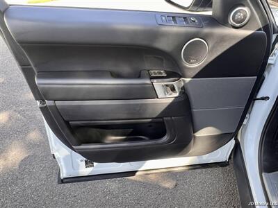 2016 Land Rover Range Rover Sport HSE Td6 - Photo 11 - Portland, OR 97218