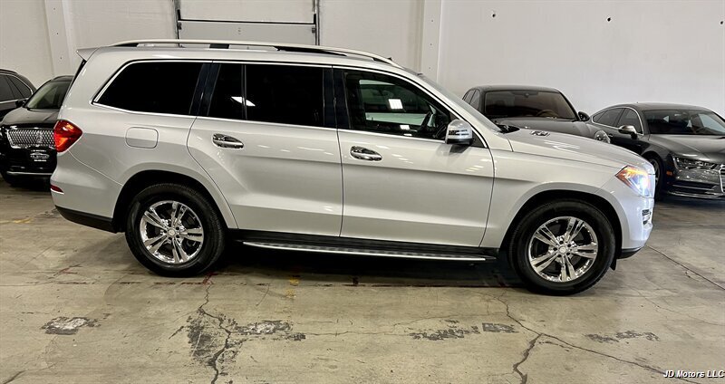 2013 Mercedes-Benz GL 450 4MATIC   - Photo 1 - Portland, OR 97218
