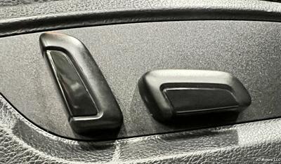 2012 Volkswagen Touareg TDI Sport - Photo 16 - Portland, OR 97218