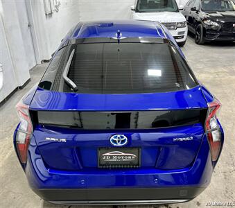 2018 Toyota Prius One   - Photo 5 - Portland, OR 97206