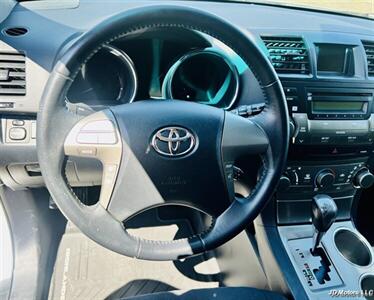2008 Toyota Highlander Sport   - Photo 13 - Portland, OR 97218