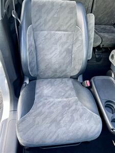 2002 Honda CR-V EX   - Photo 14 - Portland, OR 97218