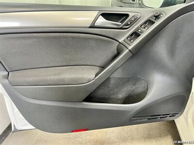 2013 Volkswagen Golf TDI   - Photo 8 - Portland, OR 97218