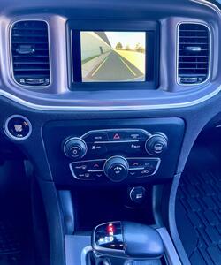 2019 Dodge Charger SXT - Photo 14 - Portland, OR 97218