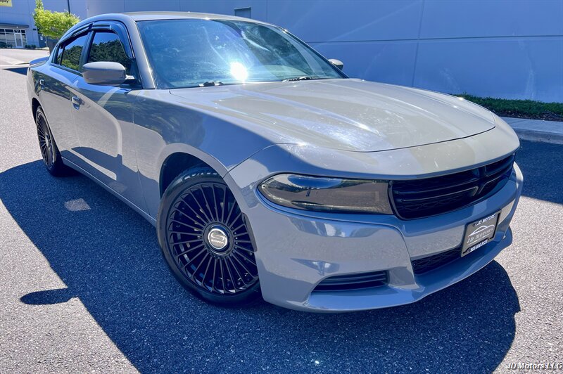 2019 Dodge Charger SXT   - Photo 1 - Portland, OR 97218