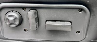 2005 Hummer H2 SUT   - Photo 21 - Portland, OR 97218