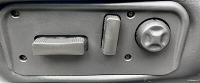 2005 Hummer H2 SUT   - Photo 22 - Portland, OR 97218