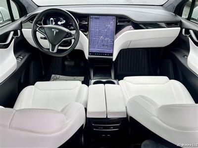 2018 Tesla Model X 75D   - Photo 9 - Portland, OR 97206