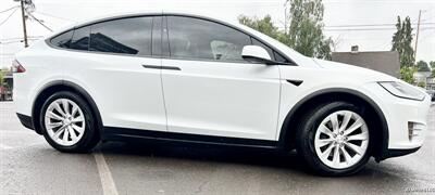 2018 Tesla Model X 75D   - Photo 2 - Portland, OR 97206