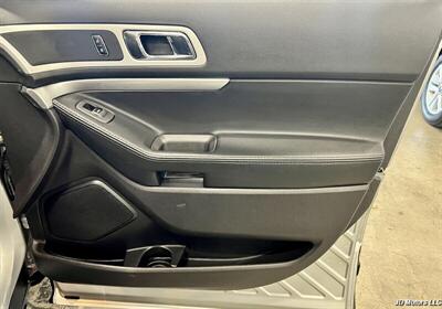 2015 Ford Explorer XLT   - Photo 17 - Portland, OR 97218