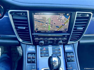 2014 Porsche Panamera   - Photo 16 - Portland, OR 97218