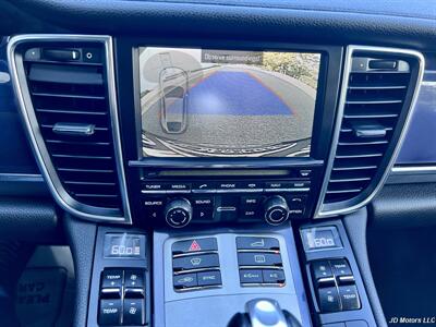 2014 Porsche Panamera   - Photo 15 - Portland, OR 97218