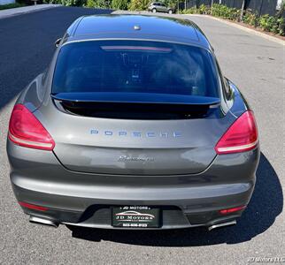 2014 Porsche Panamera   - Photo 3 - Portland, OR 97218