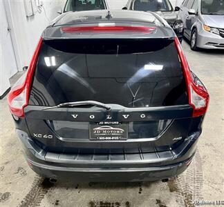 2013 Volvo XC60 3.2   - Photo 5 - Portland, OR 97206