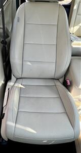 2011 Volkswagen Jetta SportWagen TDI   - Photo 12 - Portland, OR 97218