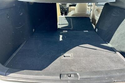 2011 Volkswagen Jetta SportWagen TDI   - Photo 14 - Portland, OR 97218