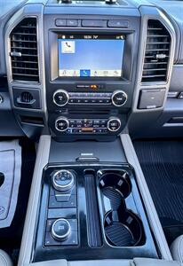 2018 Ford Expedition XLT   - Photo 14 - Portland, OR 97218