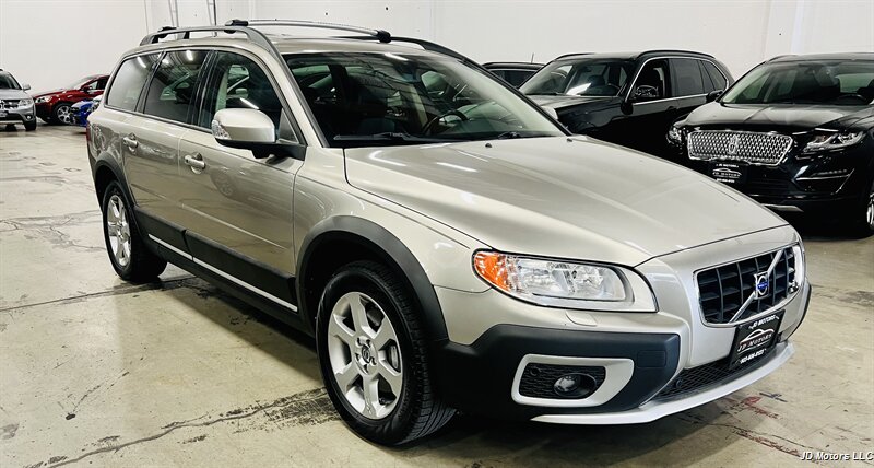2008 Volvo XC70 3.2 - Photo 1 - Portland, OR 97218