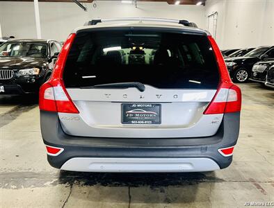 2008 Volvo XC70 3.2   - Photo 4 - Portland, OR 97218