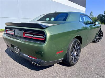 2023 Dodge Challenger SXT - Photo 3 - Portland, OR 97218