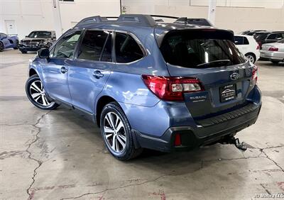 2018 Subaru Outback 2.5i Limited   - Photo 6 - Portland, OR 97218
