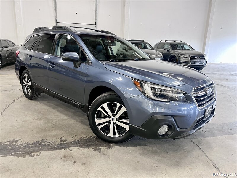 2018 Subaru Outback 2.5i Limited   - Photo 1 - Portland, OR 97218