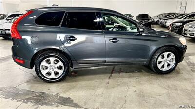 2010 Volvo XC60 3.2 - Photo 5 - Portland, OR 97218