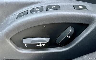 2010 Volvo XC60 3.2   - Photo 17 - Portland, OR 97218