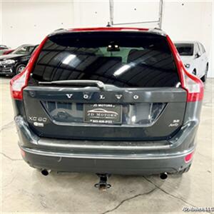 2010 Volvo XC60 3.2 - Photo 3 - Portland, OR 97218